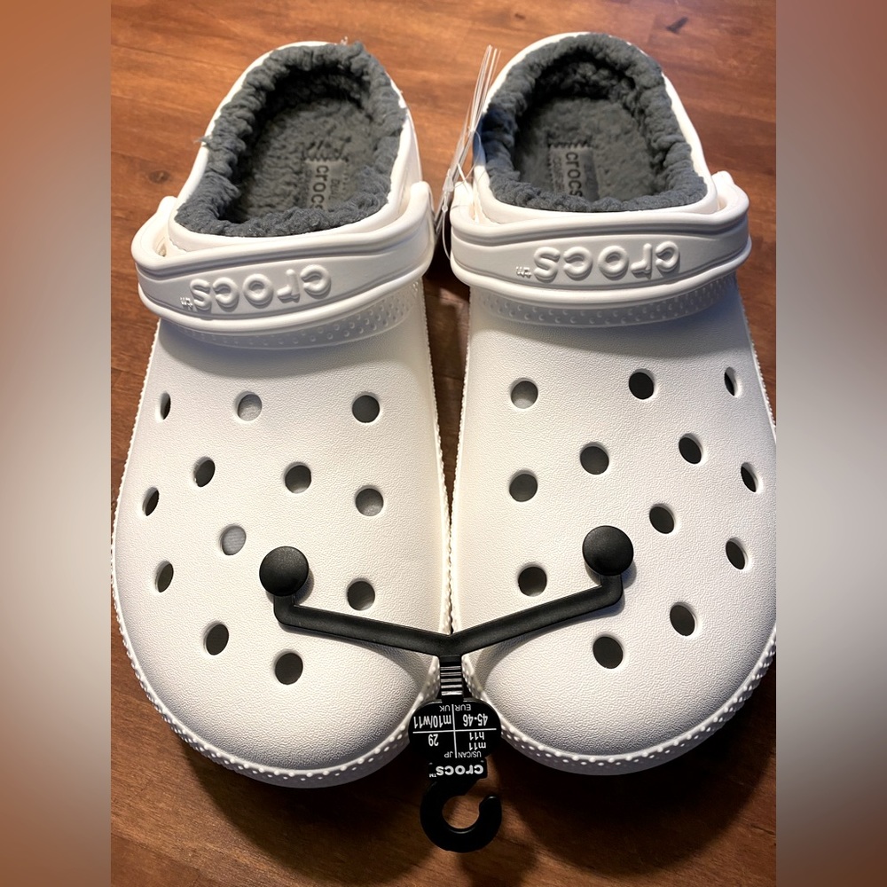 NWT Fuzzy Crocs!